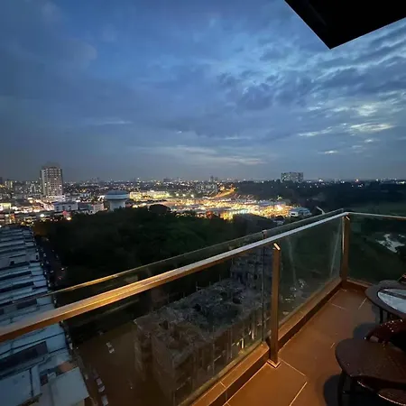Cube8Teens Johor Bahru Exterior photo
